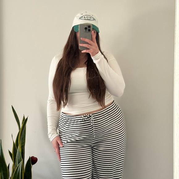 Meet your Posher, Kiersten - Picture 5 of 5